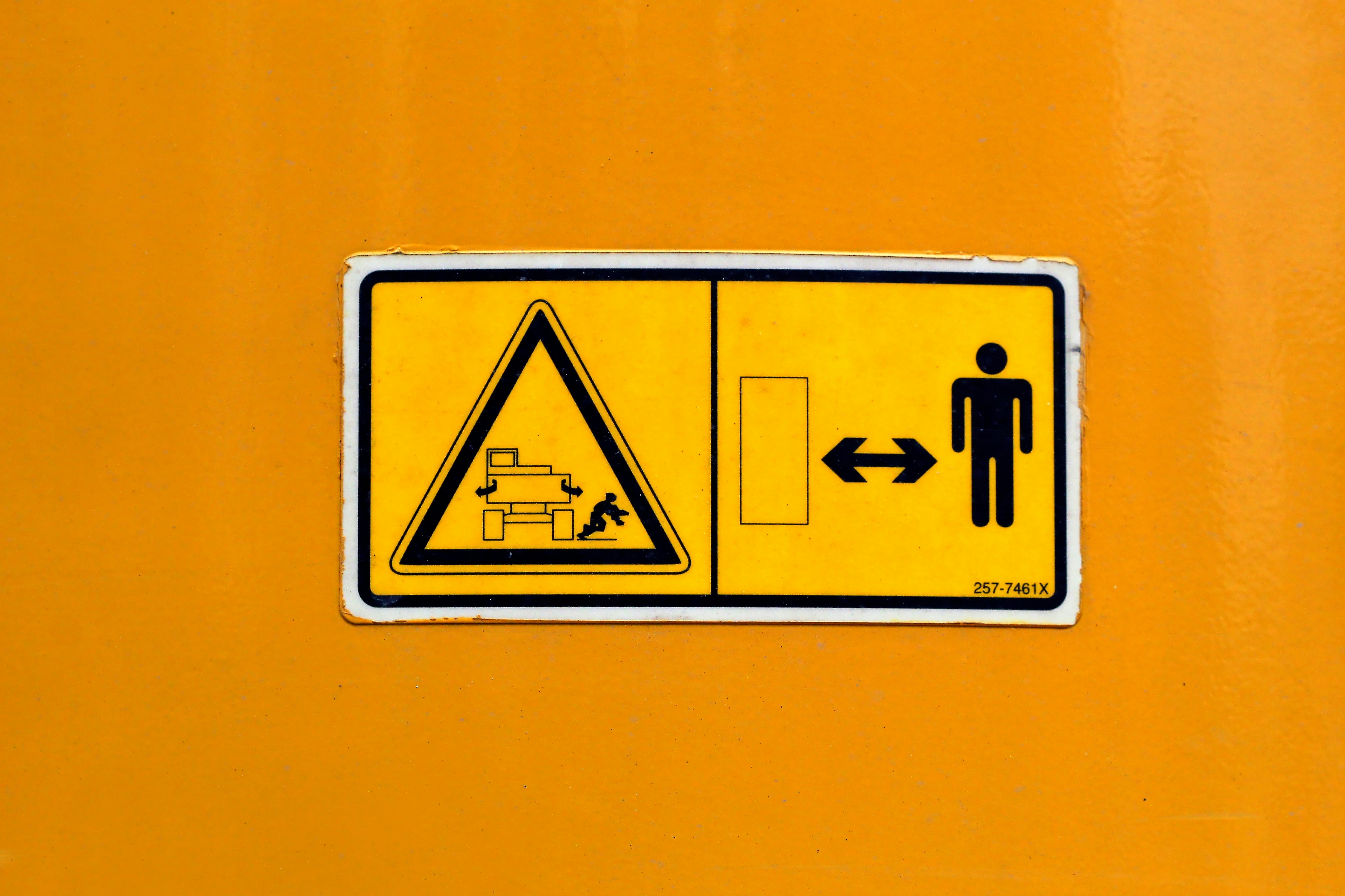 yellow and black no smoking sign